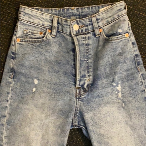 light wash ultra high waist mom jeans - Picture 3 of 3